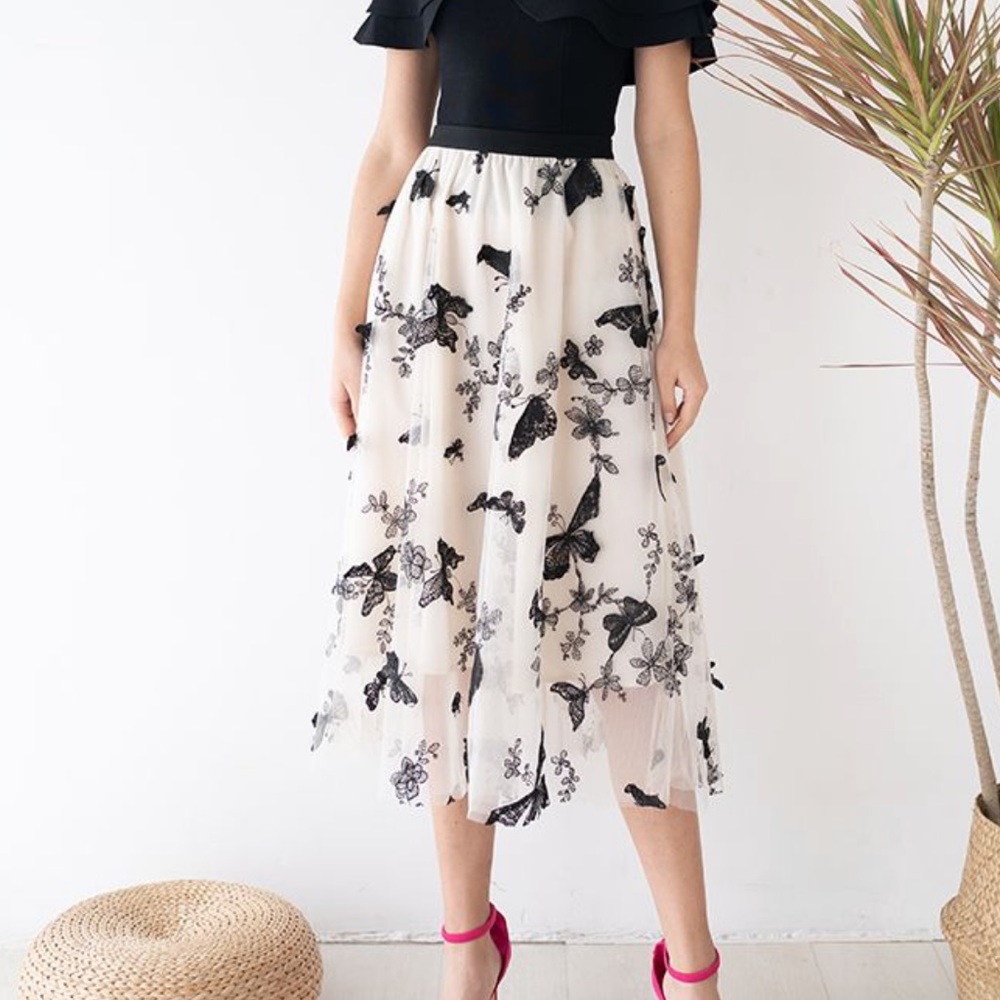 3D double layered butterfly and mesh mid length skirt
